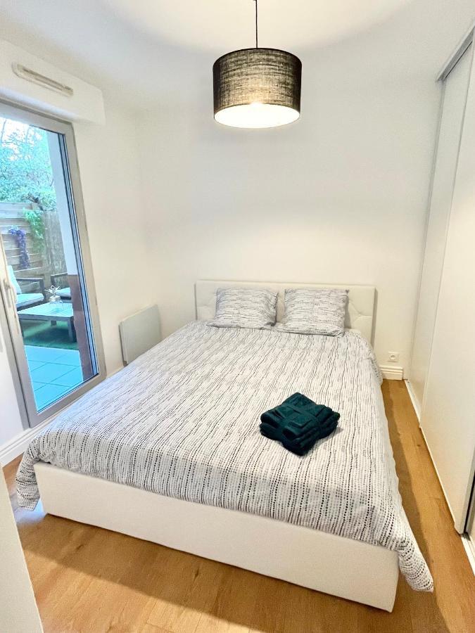 Apartamento Deux Pieces Cosy A La Croisette Carrières-sous-Poissy Exterior foto