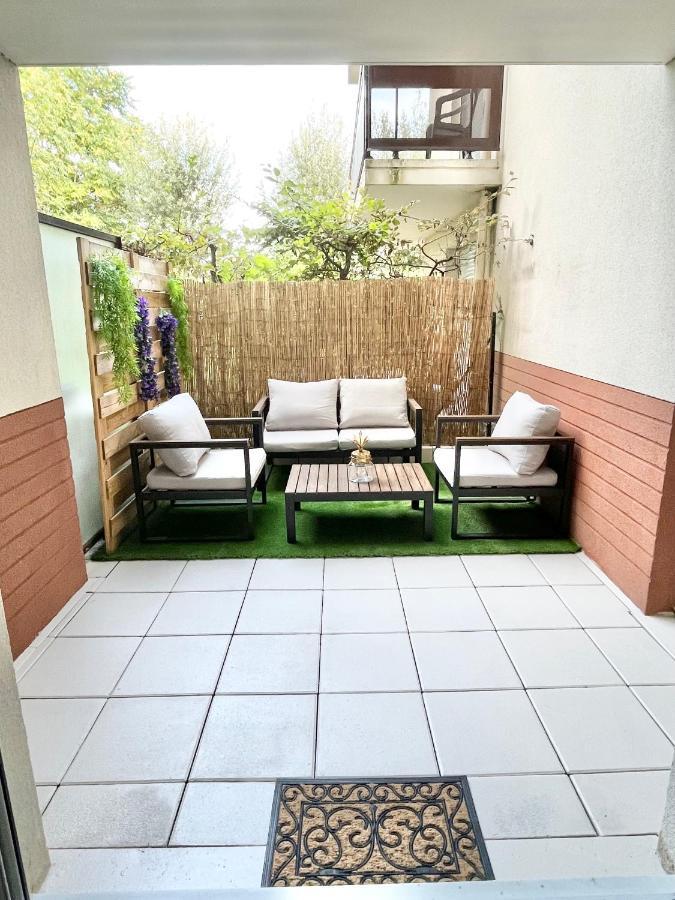Apartamento Deux Pieces Cosy A La Croisette Carrières-sous-Poissy Exterior foto