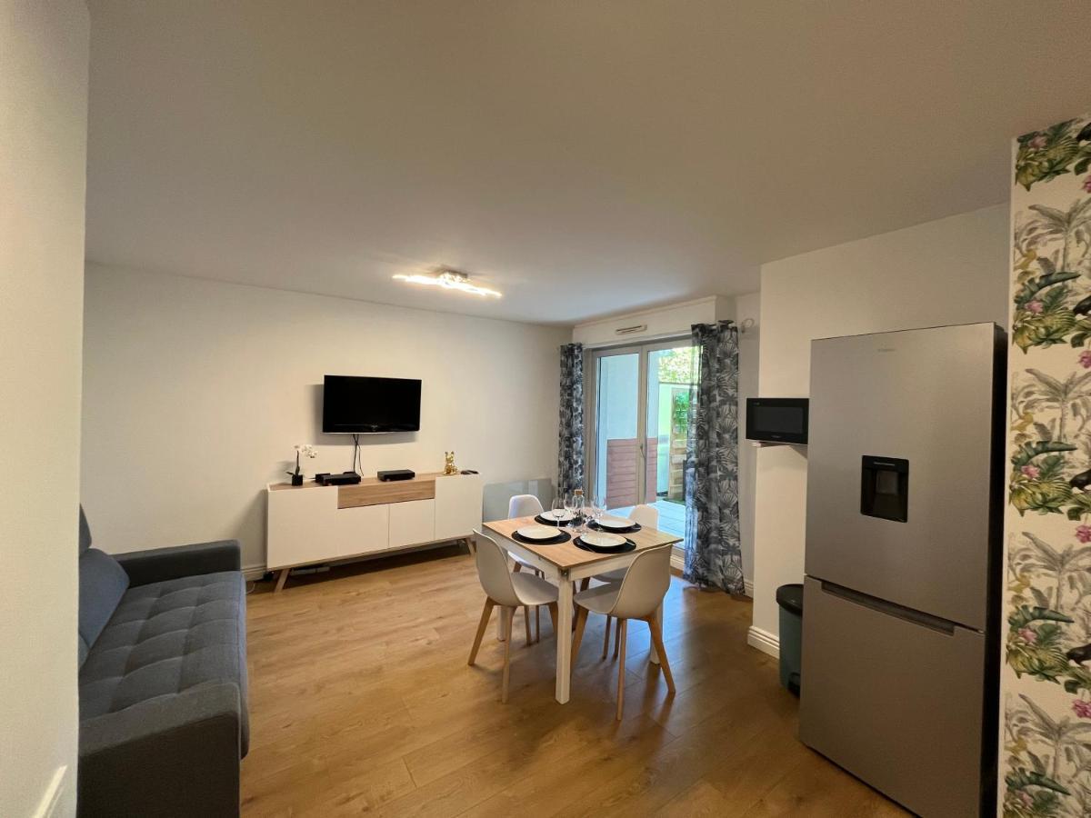 Apartamento Deux Pieces Cosy A La Croisette Carrières-sous-Poissy Exterior foto